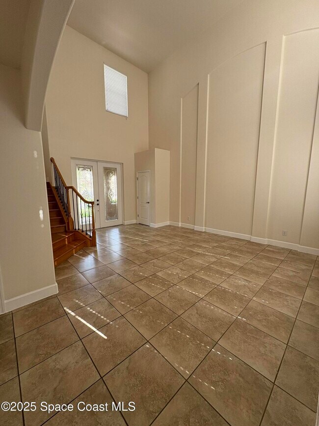 Building Photo - 1260 Talon Way
