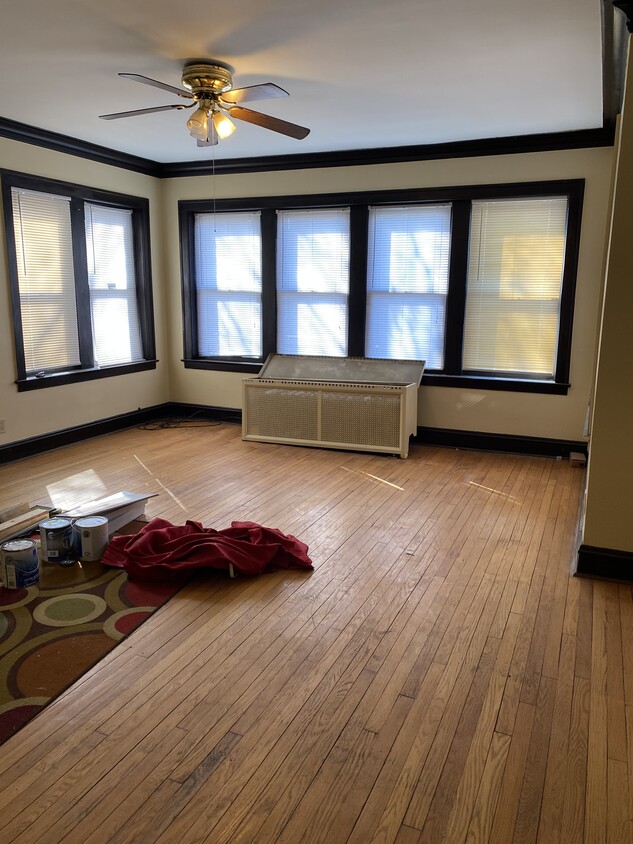 Foto principal - 8019 S Carpenter St