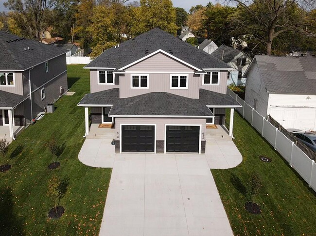 Foto del edificio - 614 6th St NW