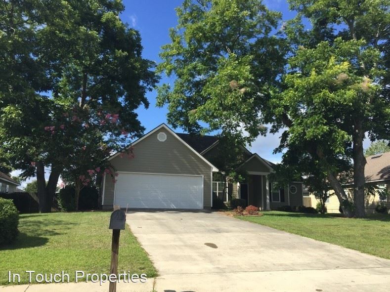 Primary Photo - 3 br, 2 bath House - 3936 Applecross Road
