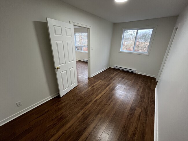 Photo du bâtiment - 7 Bennett Ave