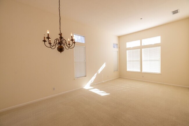 Foto del edificio - Beautiful home in Bailey Ranch!