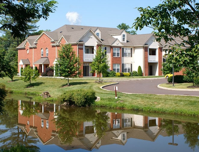 Fox Ridge and Fox Ridge at Lakeside - Fox Ridge and Lakeview Apartments