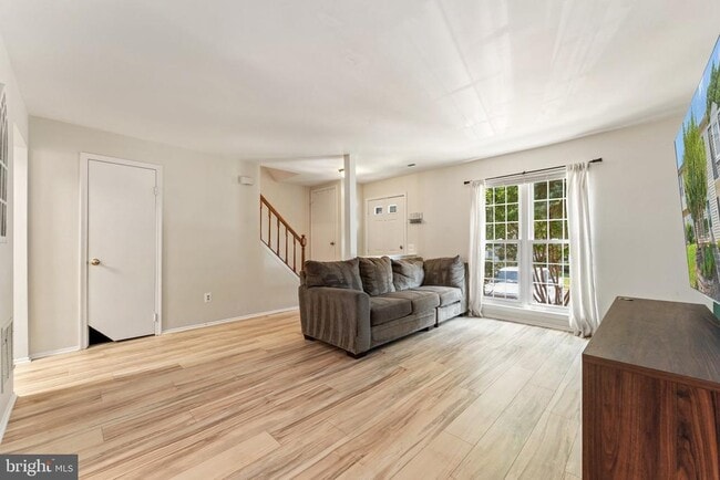 Building Photo - 7656 Stana Ct