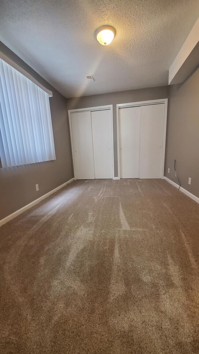 Foto del edificio - 1119 E St