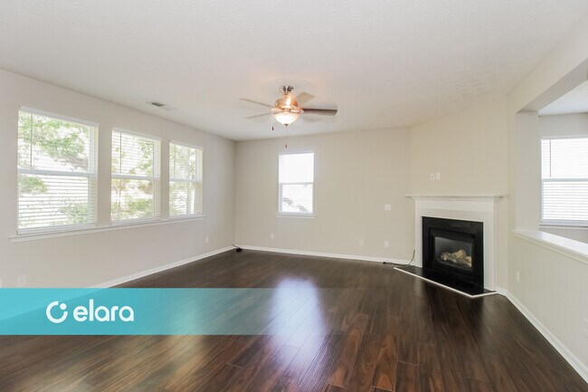 Foto del edificio - 6621 WATERTON AVE