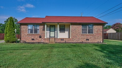Building Photo - 501 Black Patch Dr