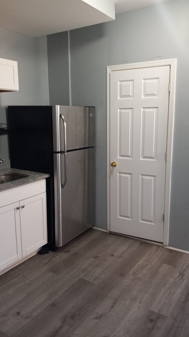 Foto del edificio - 1 Bedroom 1 Bathroom