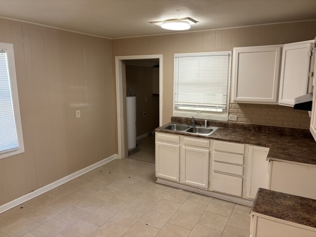 Photo - 3624 Sunrise St House