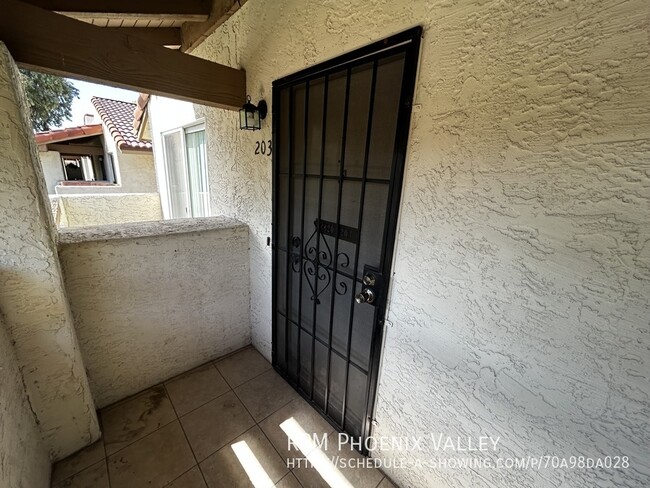 Foto del edificio - Charming Phoenix 2 Bed / 2 Bath Condo with...