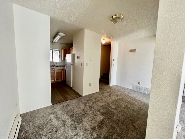 Building Photo - Townhome in Rifle