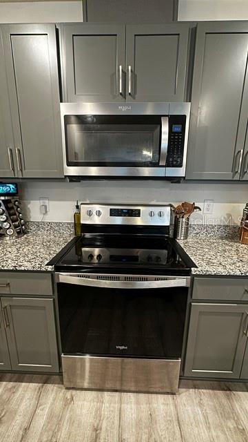 Foto del edificio - 710 Stoney Pointe Cir