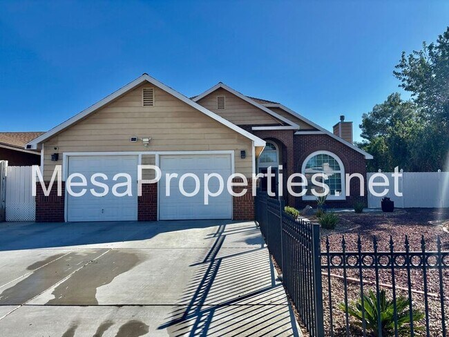 Building Photo - 13871 Oakmont Dr