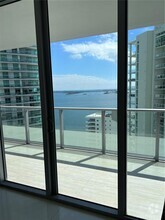 Building Photo - 1300 Brickell Bay Dr