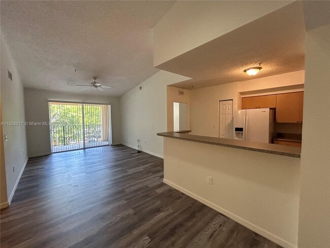 Building Photo - 2360 E Preserve Way