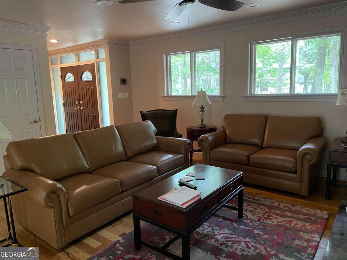 Foto principal - 3355 Timberlake Rd NW