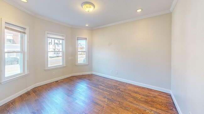 Building Photo - 180 Dorchester St