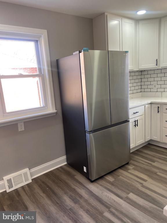 Foto del edificio - 5104 McFaul Rd