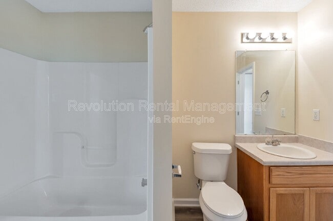 Foto del edificio - 110 Vineyard Ridge Dr