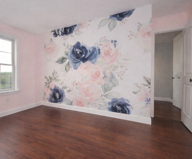 Building Photo - 434 Horseback Rd