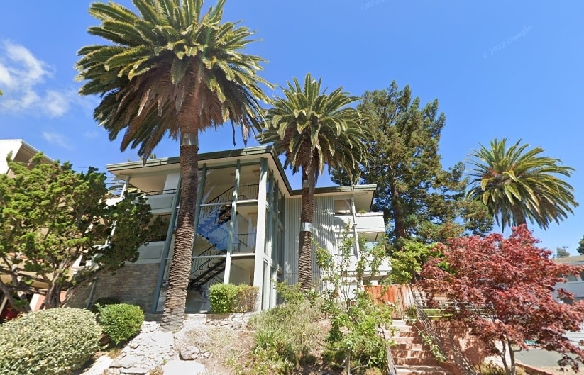 Primary Photo - 2310 Carlmont Dr
