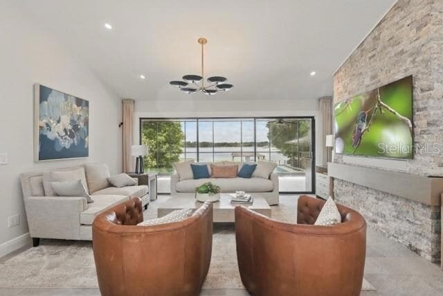 Foto del edificio - 1113 Hawthorne Cove Dr