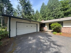 Building Photo - 4208 31st Ave Ct