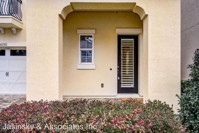 Building Photo - 4 br, 3 bath House - 96010 Enclave Manor
