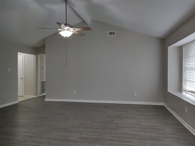 Building Photo - 23110 Newgate Dr