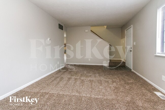 Foto del edificio - 104 Meadow Creek S Dr