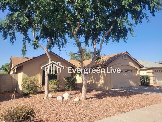 Building Photo - 10241 W Windsor Blvd