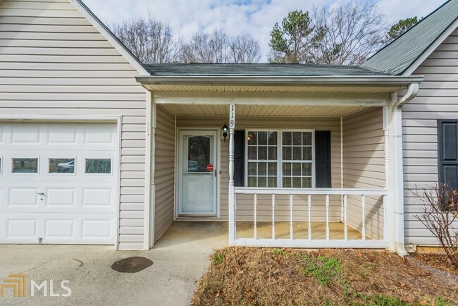 Foto del edificio - 119 Whispering Pine Ln NE