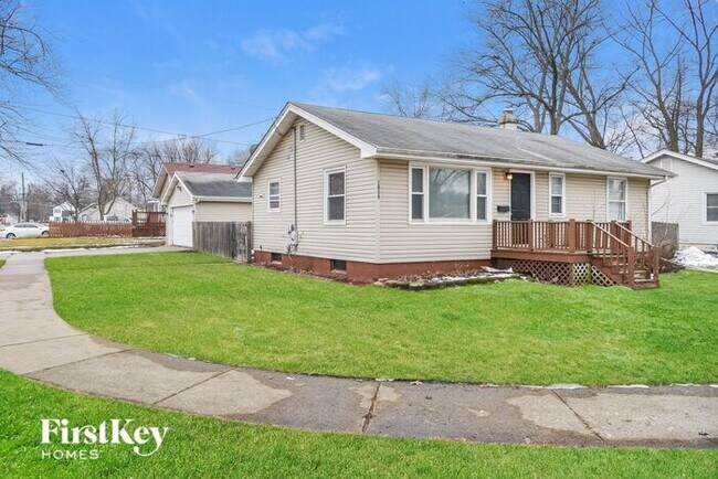 Building Photo - 1054 S Pleasure Ct