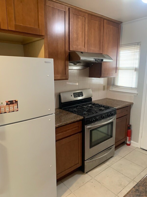 Foto del edificio - 827 El Camino Real