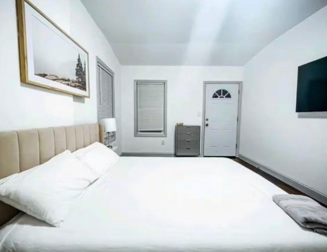 Foto del edificio - 188-25 Keeseville Ave