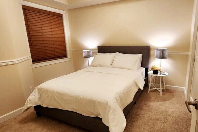 Master bedroom - 20376 86 Av