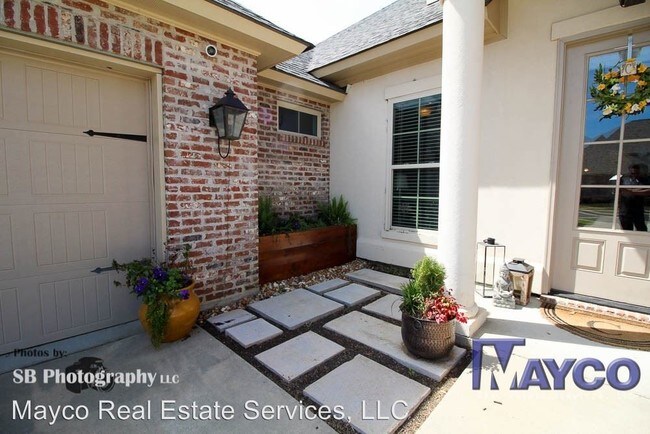 Building Photo - 4 br, 3 bath House - 2928 Paradise