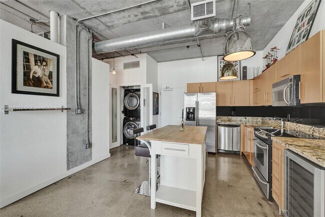 Foto del edificio - 444 NE 30th St