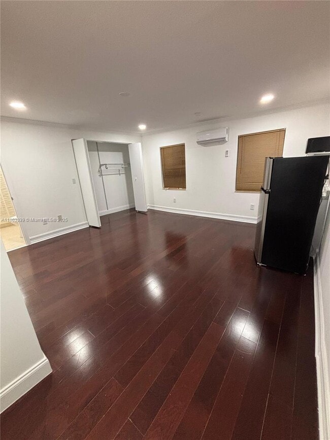 Foto del edificio - 645 NW 7th Ave