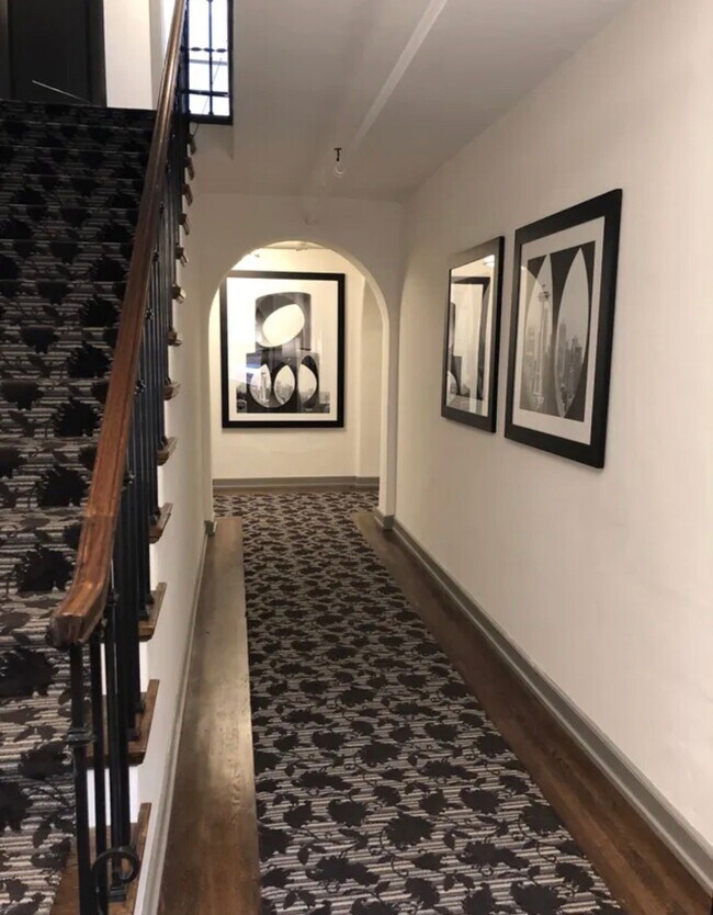 Foto del edificio - 421 Summit Ave E