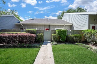Building Photo - 12916 Wirevine Ln