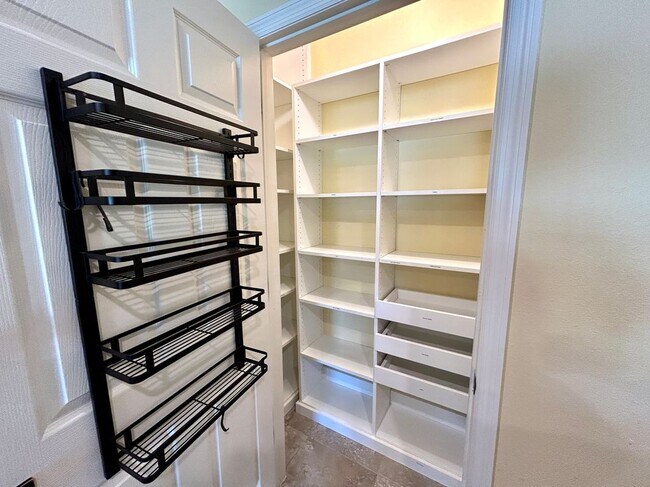 Building Photo - 3528 Loggerhead Ln