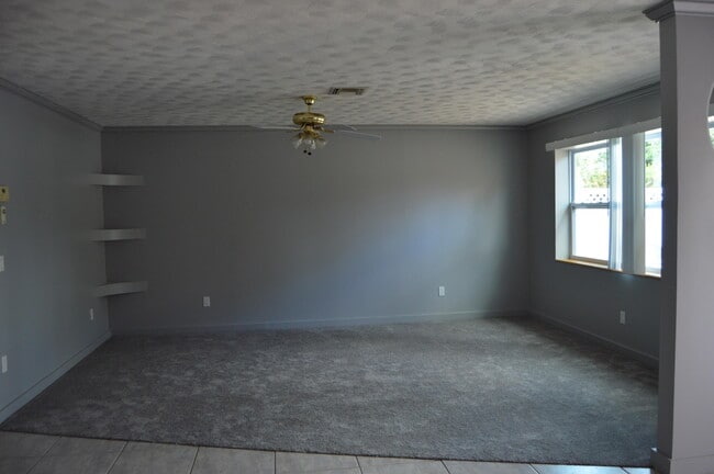 Building Photo - 95 Cypress Ave
