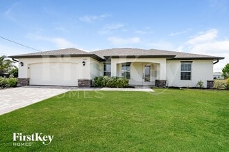 Building Photo - 2026 NW 10th Ave