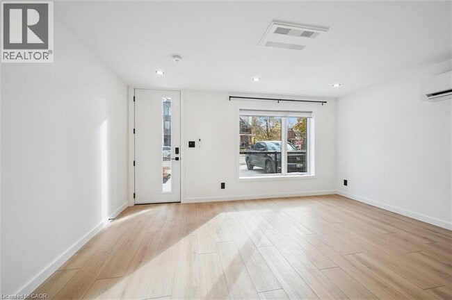 Building Photo - 66 Union St E