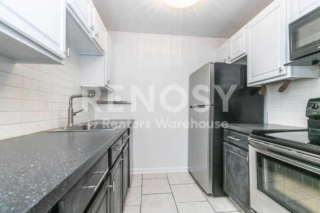 Foto del edificio - 4524 Holly St