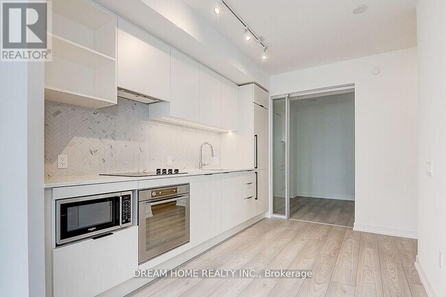 Building Photo - 82-2282 Dalhousie St