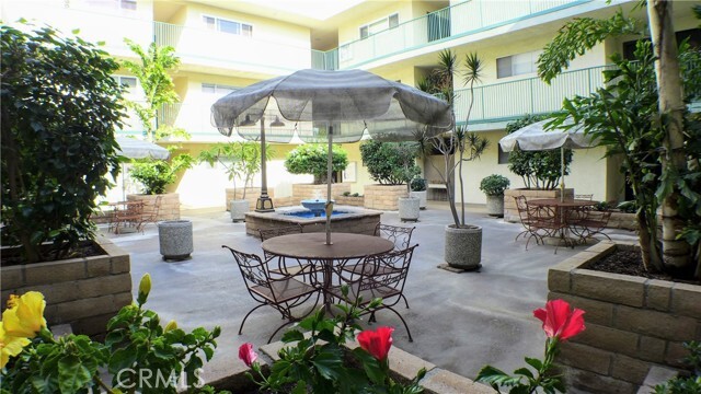 Foto del edificio - 1187 E 3rd St