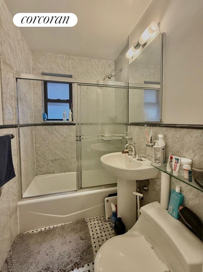 Foto del edificio - 339 E 57th St