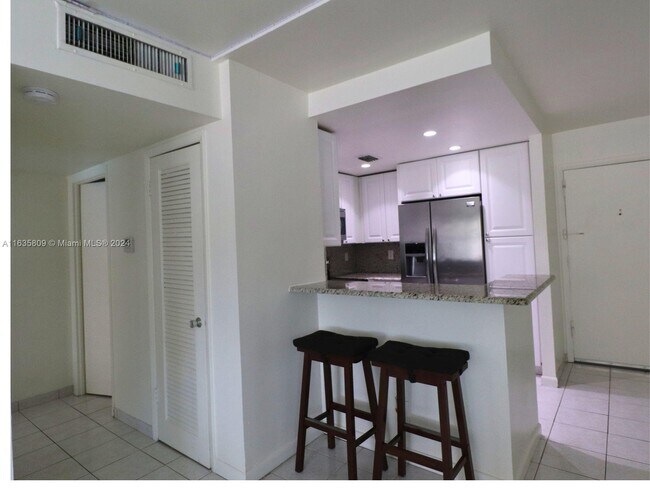 Foto del edificio - 111 Golden Isles Dr